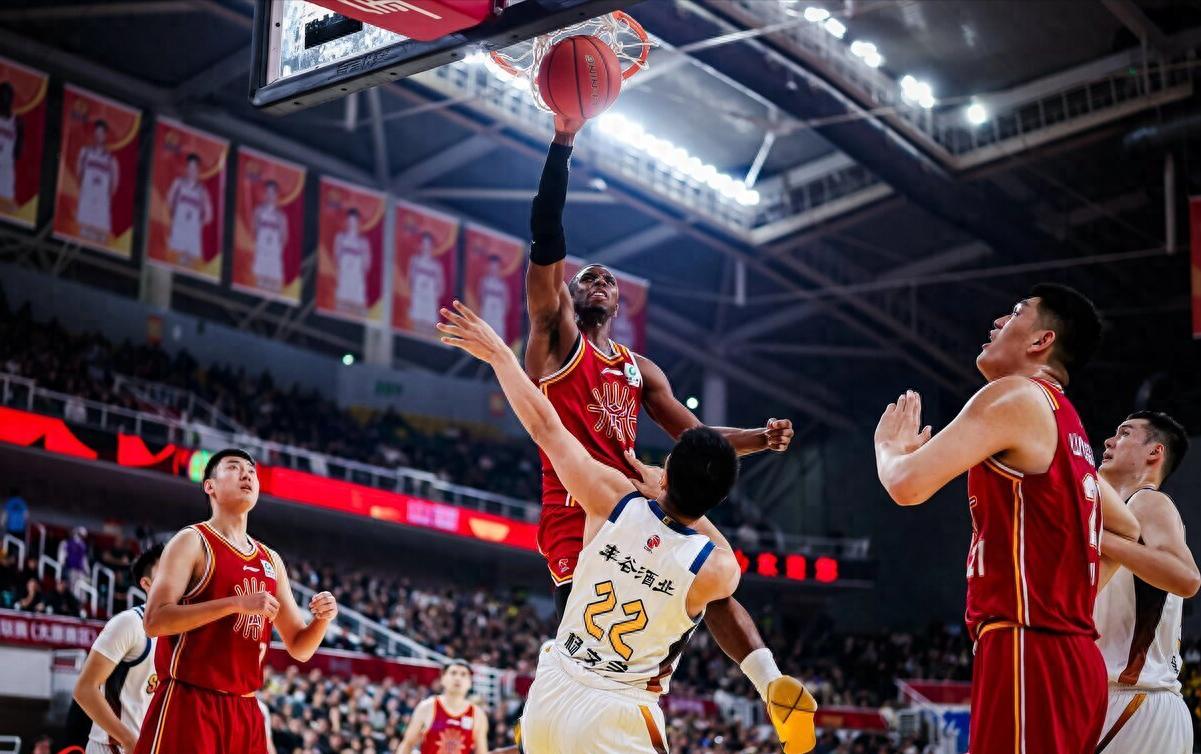 迈克·布朗的NBA冠军履历：尼克斯主帅有多少枚戒指？